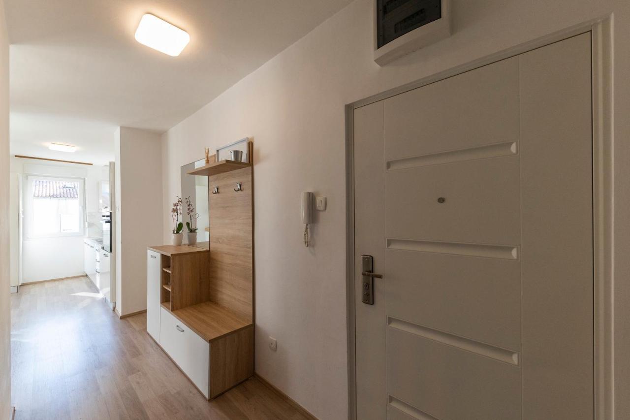 Apartman Morena Leilighet Zadar Eksteriør bilde
